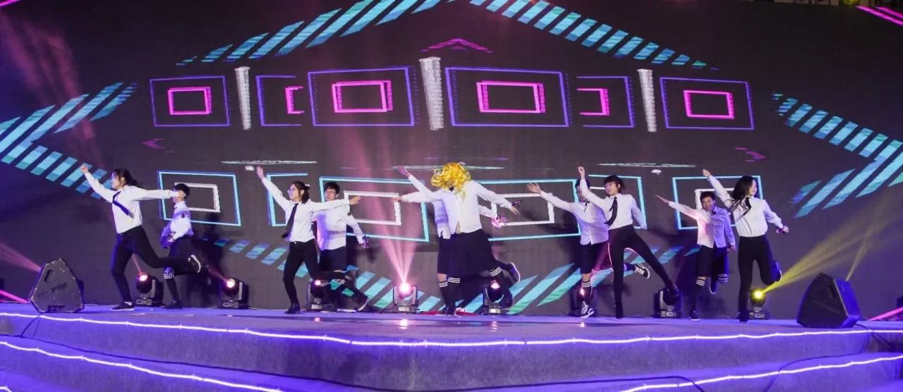 微店年會舞蹈表演節目