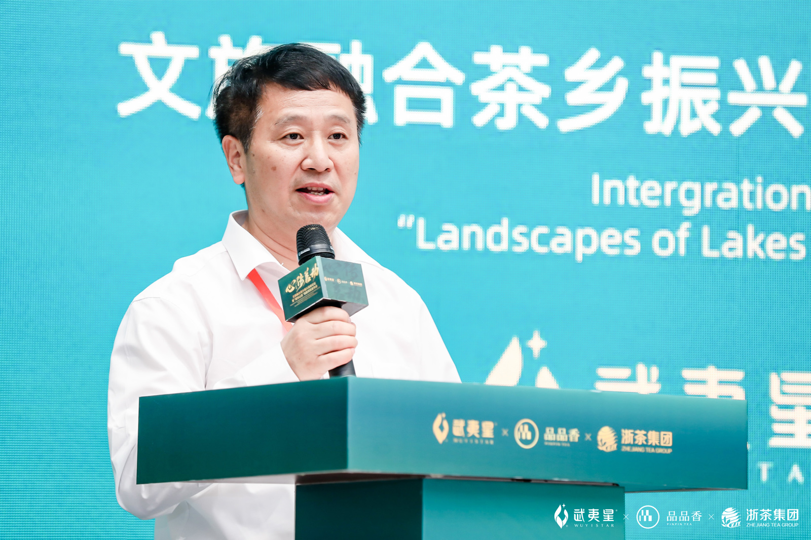 全國農技中心主任魏啟文發言